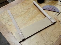 Building a few custom jigs to guide your cuts will unlock the potential of your table saw, and the most important may be the crosscut sled. How To Make A Mini Table Saw Sled Ibuildit Ca