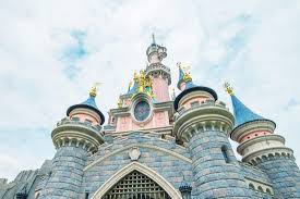 Pixie dust, magic mirrors, and genies are all considered forms of cheating and will disqualify your score on this test! Ultimate Disney Picture Quiz 30 Questions And Answers 2021 Quiz
