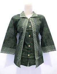 Berbagai kumpulan gambar aneka kreasi model baju batik terbaru yang dapat menjadi inspirasi & referensi anda untuk berbusana batik. Desain Baju Batik Simple