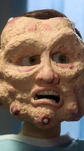 Existe el terror extraño, oscuro e imposible de explicar… y luego esta “The  Shivering Truth” 😨, Solo te decimos que en cada episodio estarás así:  😱😱😱