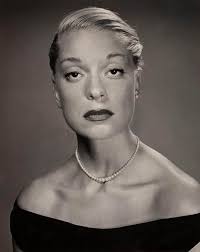 Game: whose eyes are these? Answer: BARBARA STANWYCK!!!! No clues needed  here!! ￼