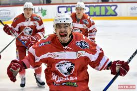 Dvtk polar bears) is a hungarian ice hockey team that currently plays in the ob i bajnokság and in the slovak extraliga. Colin Joe Orome A Mac Budapest Ellen Erste Liga Kozepszakasz Dvtk Jegesmedvek Mac Budapest Motorcycle Jacket Jackets Hard Hat
