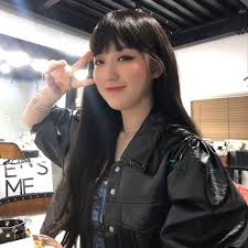 They mentioned that it looked like she had received a huge shock. G I Dle S Shuhua Surprises Fans With Her New Bangs Kpop Chingu