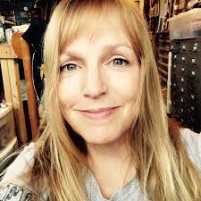 Pamela Luft's Instagram, Twitter & Facebook