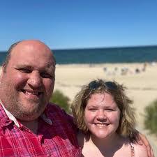 Debra Thibeault's Instagram, Twitter & Facebook