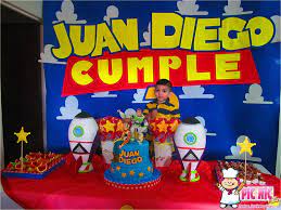 Decoracion Completa De Toy Story 3 Para Un Pequeno Fan De La Pelicula Birthday Picnic Birthday Cake