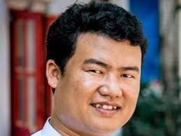 Reaching across the cultural divide in Myanmar -