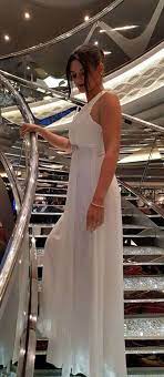 Grazie al dress code rilassato di norwegian, puoi sentirti libero di vestire in modo casual quasi ovunque sulla nave. Abiti Da Sera X Crociera