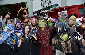 — jamie lee curtis (@jamieleecurtis) january 20, 2021. Jamie Lee Curtis Went To The Warcraft Premiere As An Orc Even Though She Isn T In It