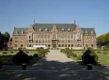 Laura meunier remporte le challenge vidéo n° 2 du concours vidéo j'suis à la fac organisé par le service d'orientation et d'insertion professionnelle de l'université d'artois cap. Universitat Artois Wikipedia