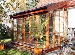 Dies kann eine der fragen. Ueberdachungen Aigner Wintergarten2 Jpg 696 514 Wintergarten Holz Selbstgebautes Gewachshaus Kleiner Wintergarten