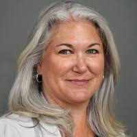 Elise Pierce's Instagram, Twitter & Facebook