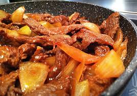 Invitations Aux Voyages Culinaires S19 Saute De Boeuf A L Oignon Http Chinoischezmoi Blogspot Fr Recette Cuisine Asiatique Saute De Boeuf