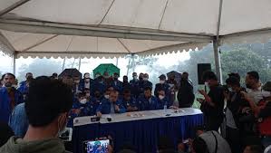 Ia mencontohkan dokumen hasil klb, struktur. Partai Demokrat Kubu Moeldoko Minta Maaf Kegaduhan Ke Rakyat Dan Jokowi
