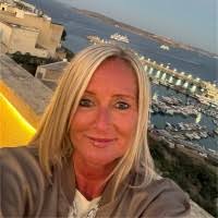 10+ "Lesley Tanner" profiles