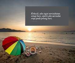 Foto liburan di pantai dengan latar ombak yang aduhai bisa makin mantap dengan caption high tides and good vibes ini. 35 Kata Kata Senja Yang Indah Romantis Keren Buat Caption