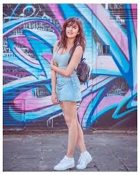 17 Cute College Outfits For Short Height Girls To Look Tall Short Girl Outfits Indian Shortgirl Short Girl Fashion Cute College Outfits Short Girl Outfits