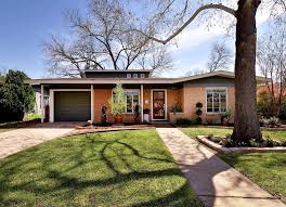 Find rustic, hill country, 2500 sq ft, 1 story, farmhouse w/stone & more designs. Austin Ranch Homes Austin Ranch Style Houses For Sale