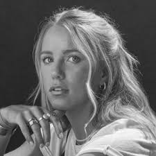 Exclusive: Avery Anna Talks Feeling "Exposed" In Debut Album 'Breakup Over  Breakfast'