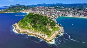 Le pays basque espagnol c'est aussi des villages isolés nichés dans un havre de verdure. Le Tourisme Le Tourisme Au Pays Basque Espagnol