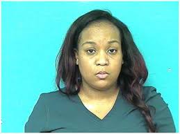 Woman picks up multiple fraud charges, found with 50 credit cards