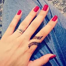 Finger tattoo designs look very cute once they have done, because of the size and availability of different tattoos. Finger Designs Simple Google Search Simple Henna Tattoo Henna Tattoo Designs Simple Henna Tattoo Hand