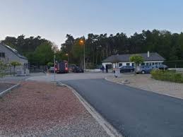 De burgemeester van maaseik, johan tollenaere, heeft de voortvluchtige belgische militair jürgen conings gevonden. Klopjacht Op Zwaarbewapende Militair Die Belgische Viroloog Bedreigde Gaat Door Nrc