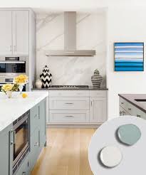 Make a sketch of the kitchen cabinets, then identify each door and drawer with a number. 12 Kitchen Cabinet Color Combos That Really Cook Kitchen Cabinets Color Combination Kitchen Cabinet Colors Grey Kitchen Cabinets