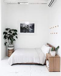 Minimalist diy room decor ideas suitable for small room 35 minimalist room decor diy boho simple bedroom white bedroom design bedroom ideas pinterest. Minimal White Bedroom Ideas Novocom Top