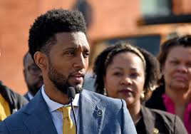 Poll: Baltimore Mayor Brandon Scott, Sheila Dixon locked in another close  race