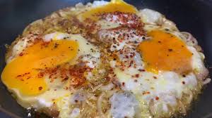 Disebabkan kedai roti bakar telur goyang tersebut terlalu ramai, kami terpaksa duduk di kedai roti canai yang bersebelahan dengan kedai roti bakar transfer road tu. Cara Senang Buat Telur Goyang Youtube