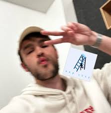 Josh Moreira (@jxmofficial) • Facebook