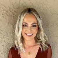 Amber Guy's Instagram, Twitter & Facebook