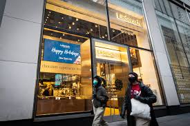 Visit to know more about laderch, the famous swiss chocolate brand. Swiss Premium Chocolate Emerges As Winner In Pandemic Bloomberg