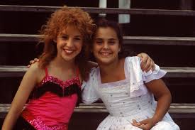 Barbara cloud of the pittsburgh press gave attribution to hershey for starting a trend when she had collagen injected into her lips for her role in beaches (1988). Beaches 1988 Imdb