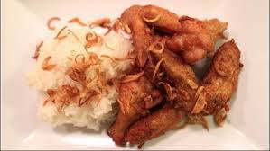 A Specialty Of A Town In Sourthern Thailand Hat Yai Fried Chicken Is One Of Best Fried Chicken Re Fried Chicken Fried Chicken Wings Fried Chicken Wings Recipe