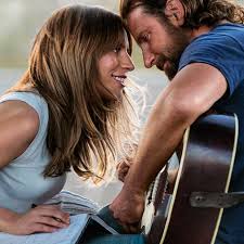 She subtly and convincingly manages the character's transformation from vulnerable ingenue to while imperfect, a star is born is a satisfying and emotionally evocative epic. A Star Is Born Con Bradley Cooper Lady Gaga Film Da Vedere Stasera In Tv