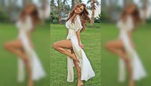 Cynthia Rodríguez se puso bikinis que dejaron poco a la imaginación | El  Gráfico Historias y noticias en un solo lugar