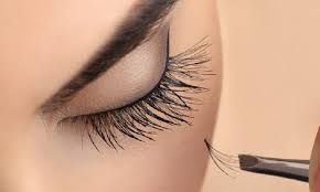 How To Apply Individual Lashes The Daily Struggle