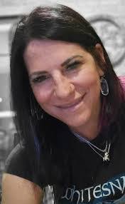 Dana Damron's Instagram, Twitter & Facebook