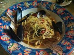 Nach kürzester zeit hat sich das restaurant, welches täglich köstliche speisen und eine unverwechselbare mediterrane atmosphäre vermittelt, zu einem gut. Spaghetti Mista Mare Bestand Nur Aus Muscheln Foto Di Ristorante Mandetta Paestum Tripadvisor