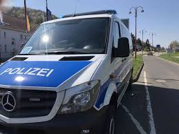 Viele davon sind noch heute im polizeimuseum saarbrücken aufbewahrt. Polizei Kontrolle An Der Grenze Im Saarland Mit Erfolg Bei Fahndung