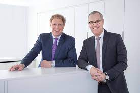 Vr bank untertaunus eg provides retail banking products and services to its customers focusing on customer requirements and development of local economy, paying special attention to small and. Resultat Der Vr Bank Untertaunus Ubertrifft Die Erwartungen