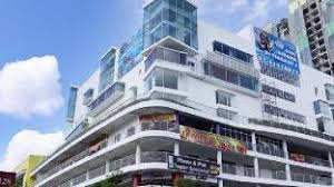 Smile hotel @ wangsa maju is a budget friendly hotel offering a flat screen tv, air conditioning, and a desk in the rooms, and it is easy to stay connected during your stay as free wifi is offered to guests. Hotels Within Walking Distance Of Wangsa Walk Mall In Kuala Lumpur 2021 Hotel Specials