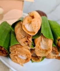 Bahan dasar kue serabi bandung terbuat dari tepung terigu, berbeda dengan serabi solo yang terbuat dari tepung beras. Resep Serabi Solo Enak Lembut