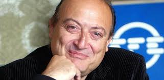 Gregorio Morales: Entre la estética cuántica y el erotismo