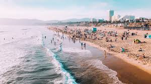 The idyll of southern california beaches, crystal cove state park is 3.2 miles/5.1 kilometers long, with an undulated oceanfront dotted with tide pools and secret coves. Best Family Friendly Beaches In Southern California Lacar