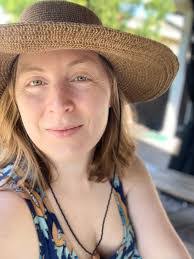 Alisha Thayer's Instagram, Twitter & Facebook