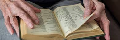 Frauen aus einem osteuropäischen land wohnen in deutschland im haushalt älterer menschen, um sie pflegerisch und hauswirtschaftlich zu versorgen, zu betreuen und sie zu unterhalten. 24 Std Betreuung 24h Pflege Zu Hause