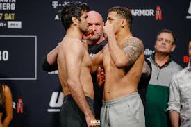 Dariush stuns holtzman with spinning backfist. Ufc 248 Live Blog Beneil Dariush Vs Drakkar Klose Mma Fighting